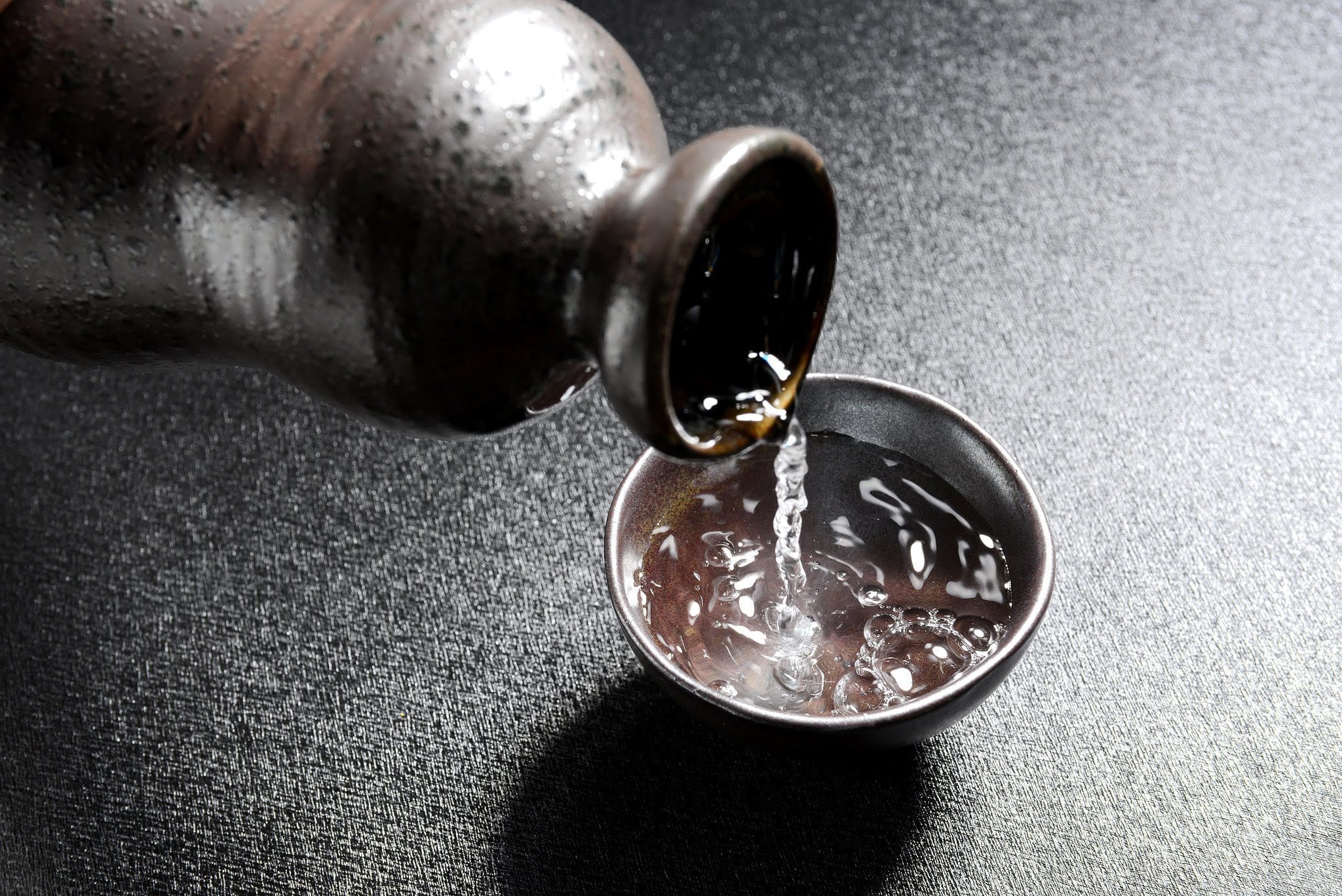 pouring sake