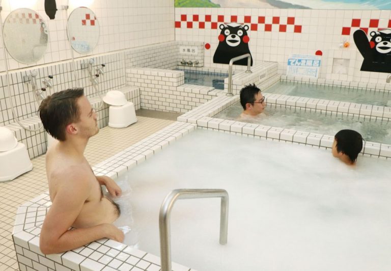 3 Tips to Nail Your First Onsen Experience for Shy Foreigners
