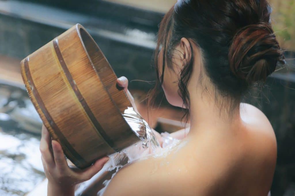 onsen singapore - rinse water